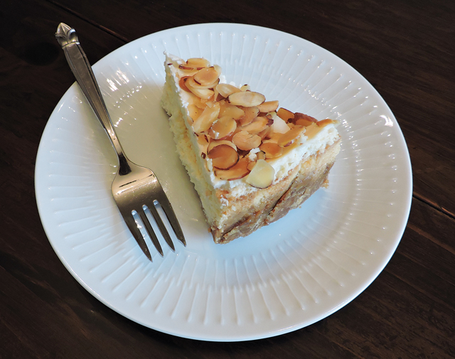 Toasted Almond Amaretto Italian Cheesecake. (Credit: John Ross)