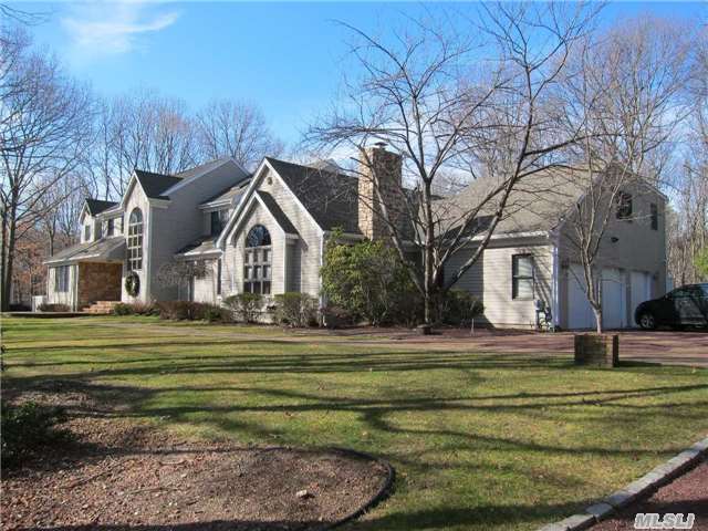 3 Elms Ln