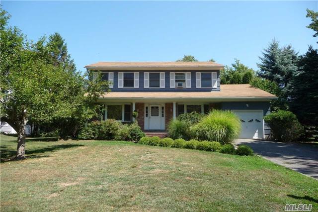 300 Green Hill Ln
