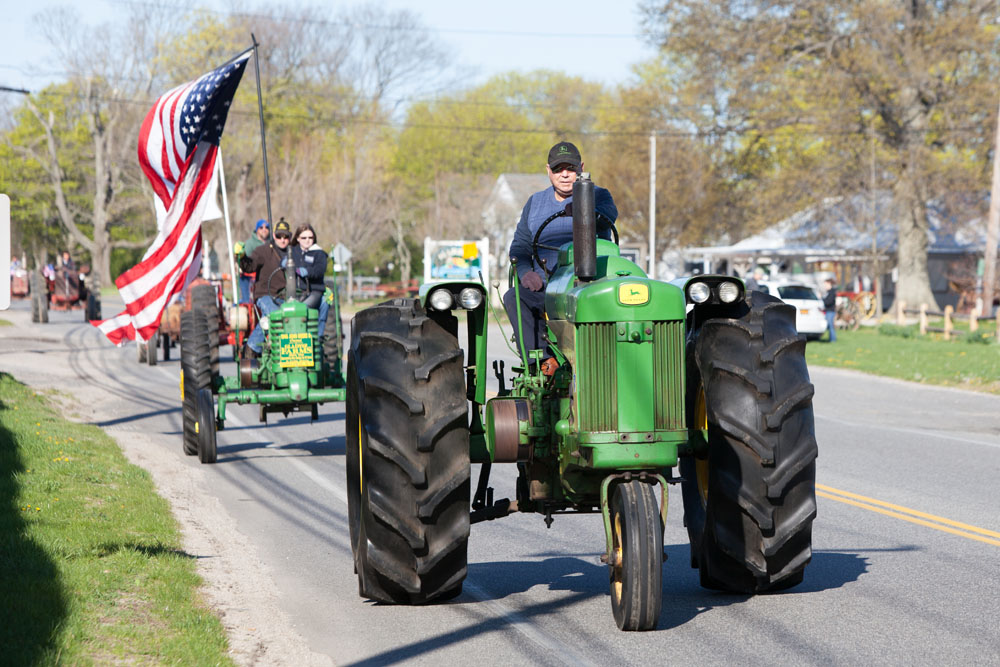TRACTORS_SS_01