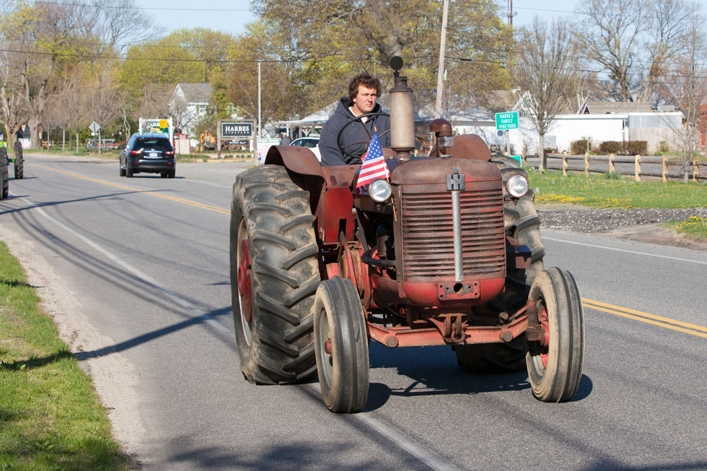 TRACTORS_SS_03