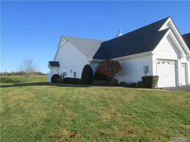 30 Summerfield Ln
