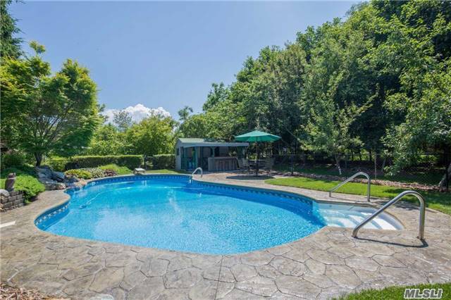 450 Indian Neck Ln