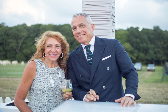 Geofferey Zakarian with fan Pam Mccaffery