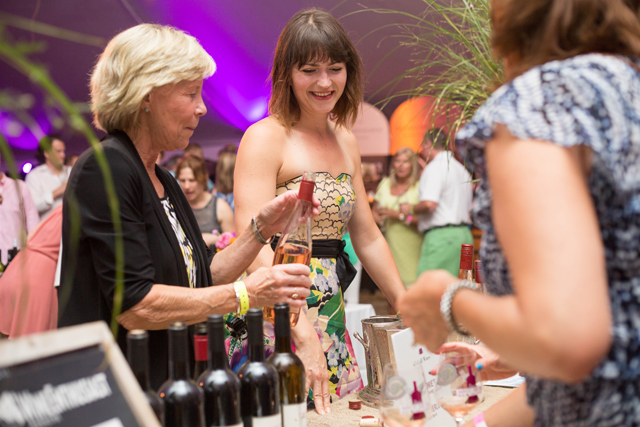 Nicolette and Katie Candid