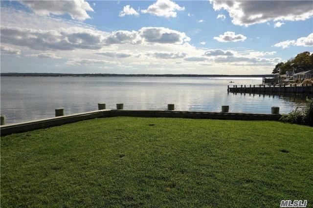 339 Peconic Bay Blvd