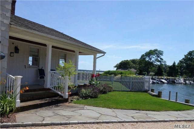 339 Peconic Bay Blvd
