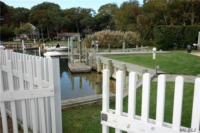 339 Peconic Bay Blvd