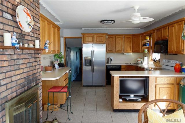 339 Peconic Bay Blvd