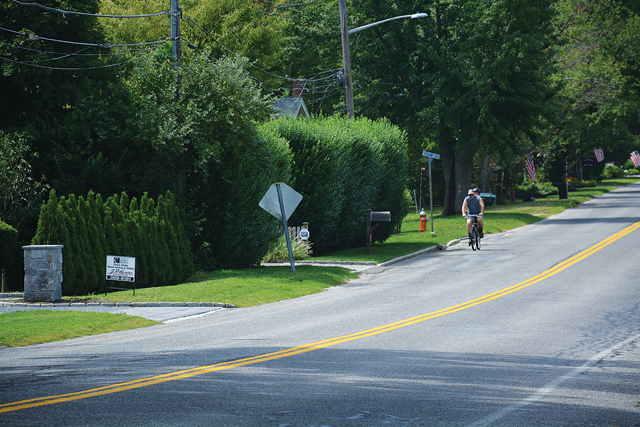A view of Peconic Bay Boulevard looking west in Laurel.