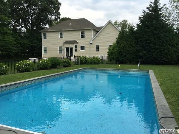 389 Sound Shore Rd
