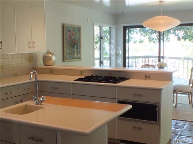 400 Windjammer Dr