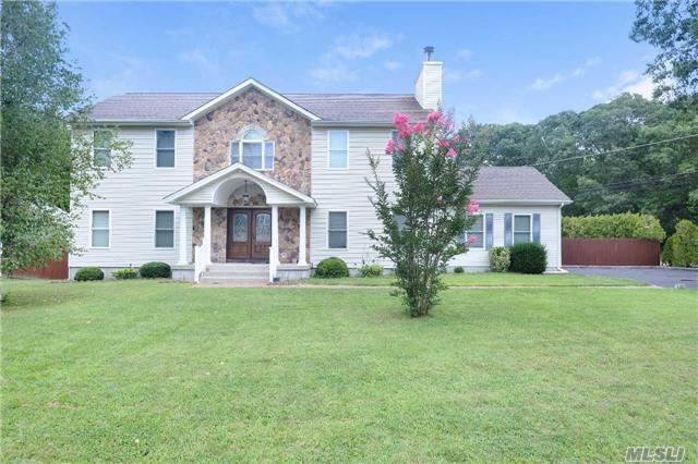 8 Kings Dr