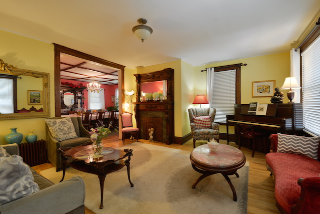 The dining room. (Credit: Douglas Elliman)