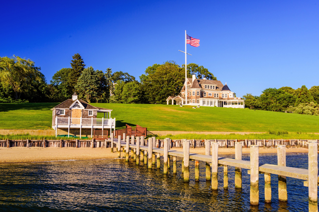 25 Nostrand parkway, Shelter Island, NY