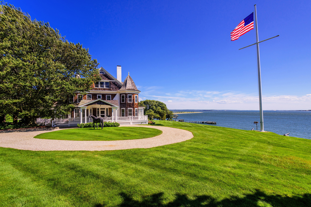 25 Nostrand parkway, Shelter Island, NY