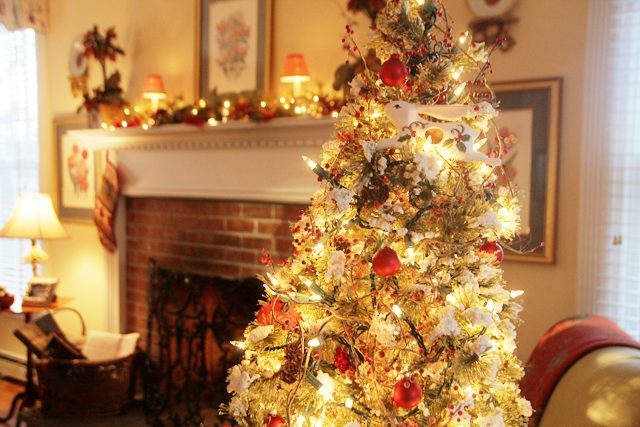Oysterponds Historical Society Holiday House Tour