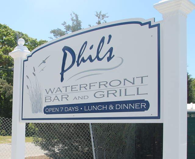 Phil’s Waterfront Bar and Gril opened in Aquebogue this summer. (Credit: Lauren Lustgarten)