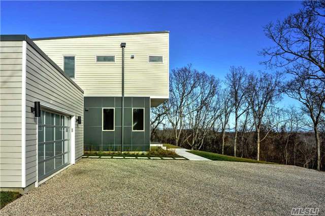 2400 Ruth Rd
