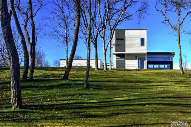 2400 Ruth Rd