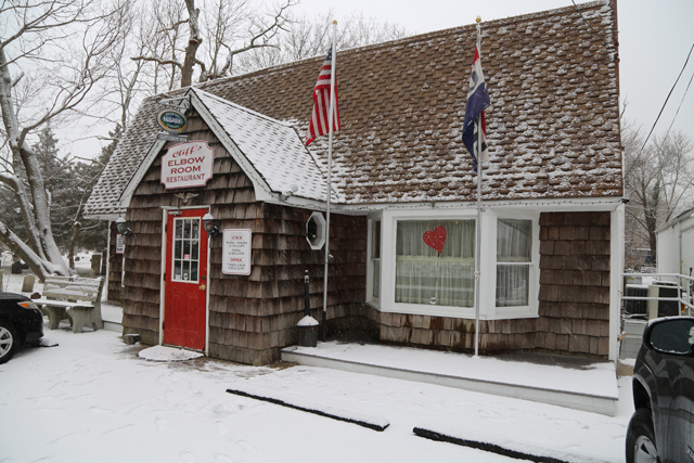 Cliff's Elbow Room in Jamesport. (Credit: Grant Parpan)
